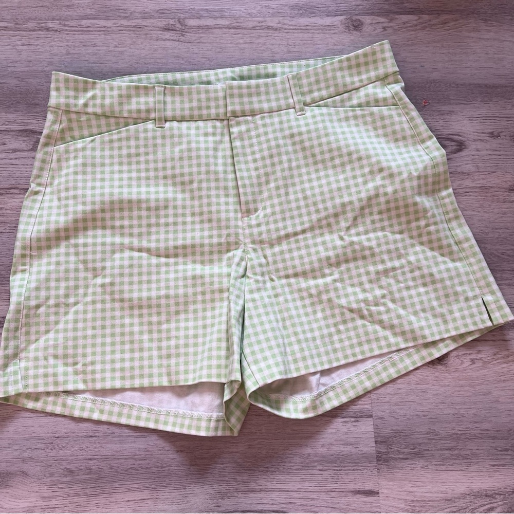 NWOT Old Navy Green Checkered Women's Shorts